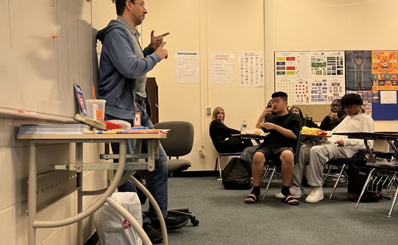 All Forward - Americas life coaches - Lunch Program group discussion